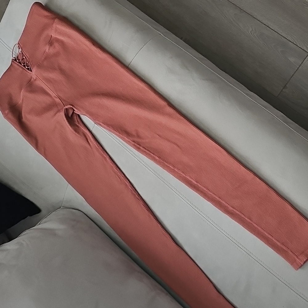 Fabletics Cherry Mocha Ribbed Leggings - Picture 6 of 9